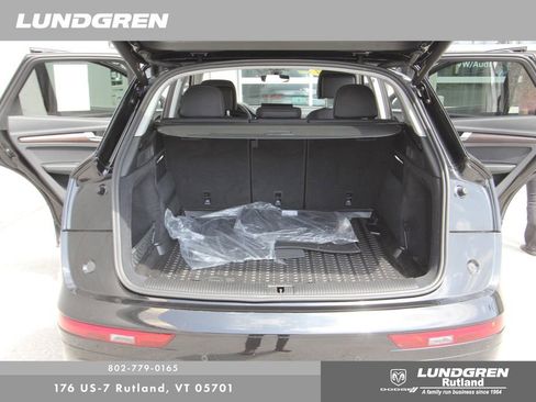 Used 2023 Audi Q5 2.0T Premium w/ Convenience Package AWD/4WD image 20