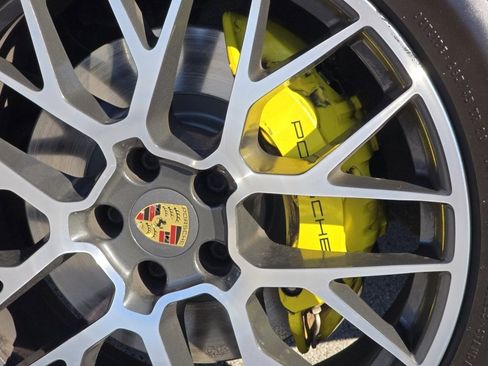 Used 2017 Porsche Macan S image 5