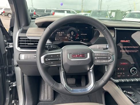 New 2026 GMC Acadia Elevation w/ Elevation Premium Package FWD image 18