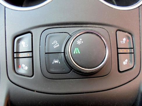 Used 2020 GMC Terrain SLT image 22