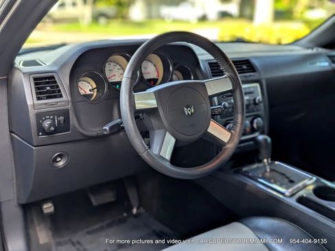 Used 2009 Dodge Challenger R/T image 41