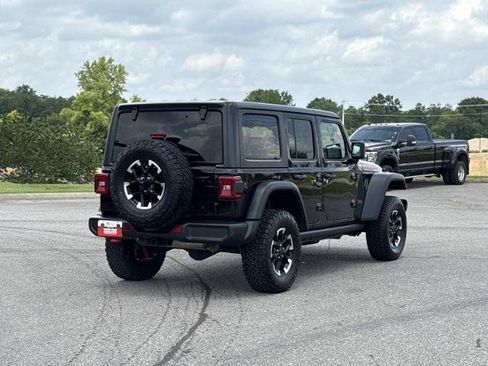 Used 2025 Jeep Wrangler Unlimited Rubicon AWD/4WD image 5