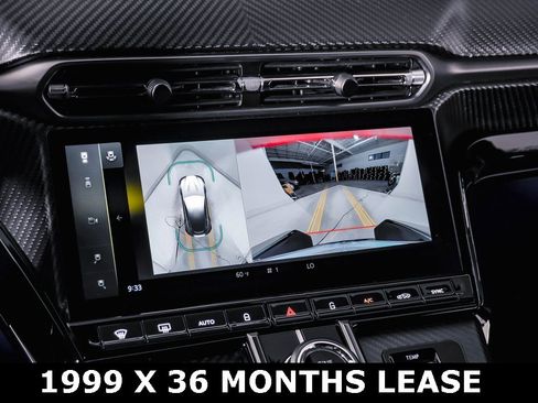 Used 2025 Aston Martin V8 Vantage Coupe image 26