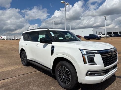 New 2026 Nissan Armada SL w/ Captain's Chari Seat Package image 5