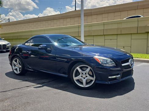 Used 2015 Mercedes-Benz SLK 350 image 24