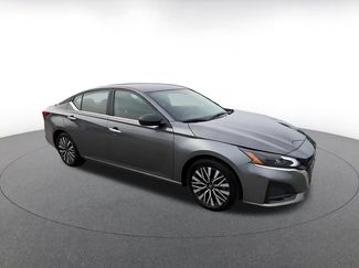 Used 2025 Nissan Altima 2.5 SV FWD video 2