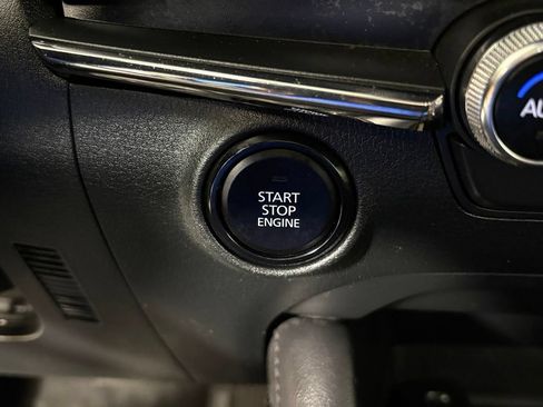 Used 2024 MAZDA MAZDA3 s FWD image 23