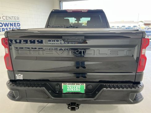 Used 2022 Chevrolet Silverado 1500 Custom image 7