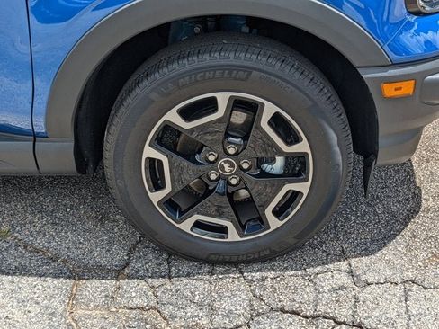 Used 2024 Ford Bronco Sport Outer Banks image 10