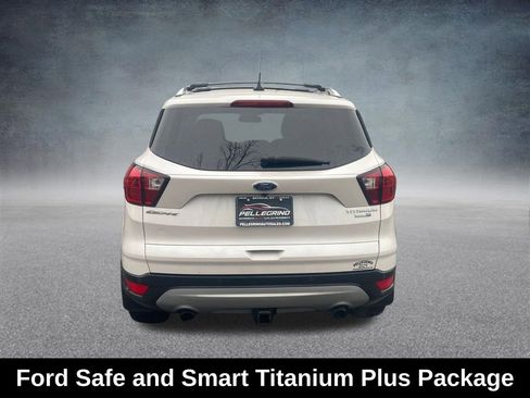 Used 2019 Ford Escape Titanium image 5