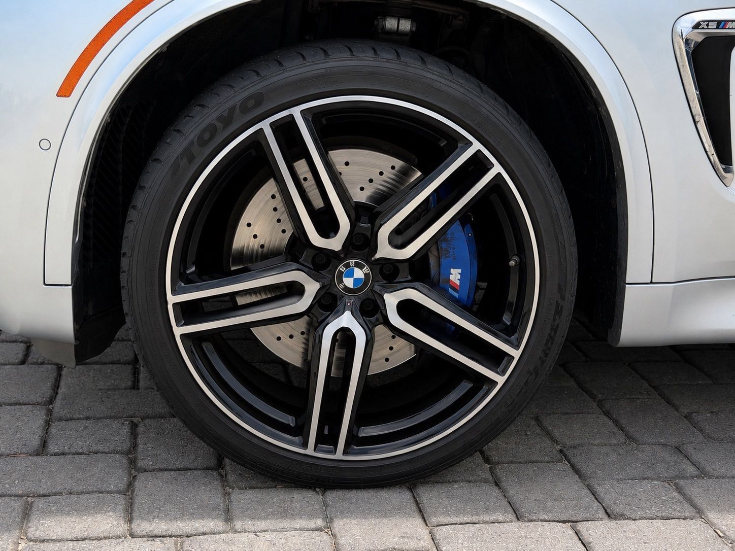 Used 2018 BMW X5 M AWD/4WD image 13
