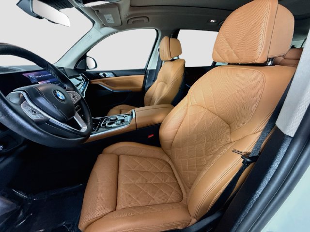 Used 2027 BMW X7 xDrive40i AWD/4WD image 21
