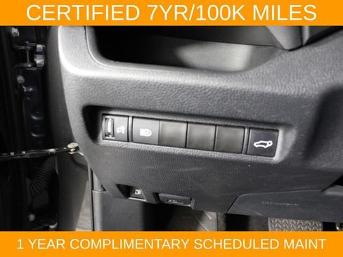 Used 2022 Toyota RAV4 XLE Premium AWD/4WD image 20