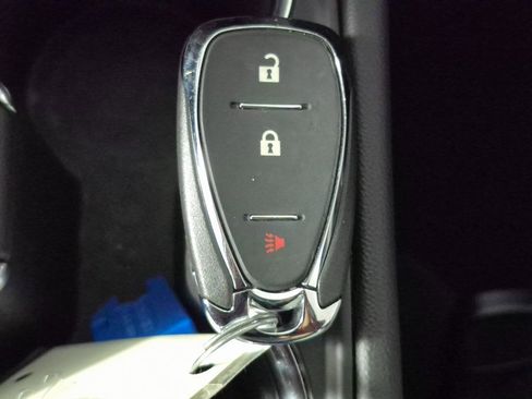 Used 2022 Chevrolet Equinox LS w/ LS Convenience Package image 26