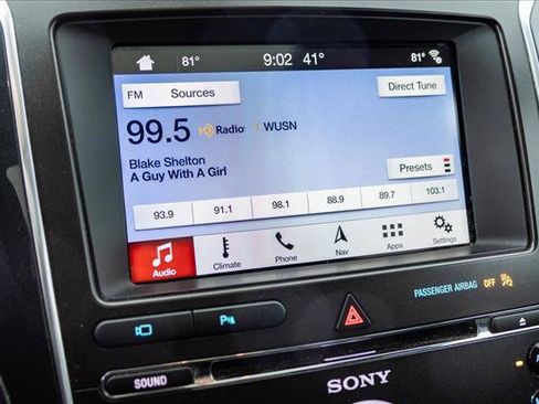 Used 2018 Ford Explorer Limited image 18