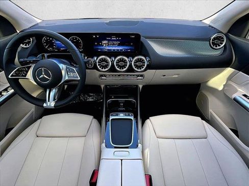 Used 2026 Mercedes-Benz GLA 250 image 16