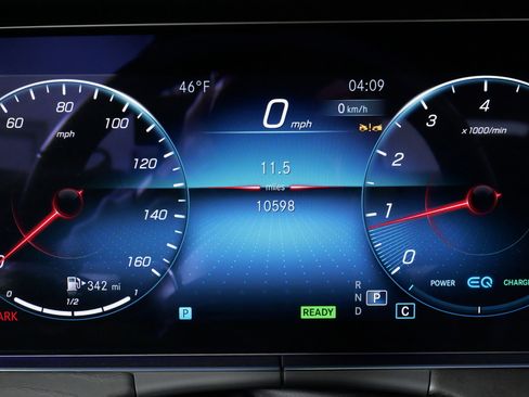 Used 2023 Mercedes-Benz E 450 4MATIC Coupe image 39