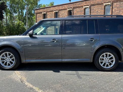 Used 2018 Ford Flex SE FWD image 5