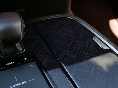 Used 2019 Lexus LS 500 w/ Luxury Package RWD image 24