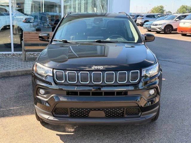 Used 2022 Jeep Compass Latitude AWD/4WD image 9
