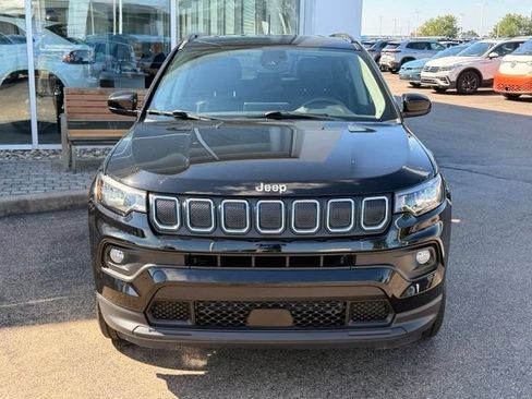 Used 2022 Jeep Compass Latitude AWD/4WD image 9