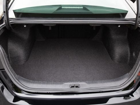 Used 2024 Nissan Altima 2.5 SV image 23