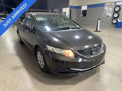 Used 2013 Honda Civic LX image 2