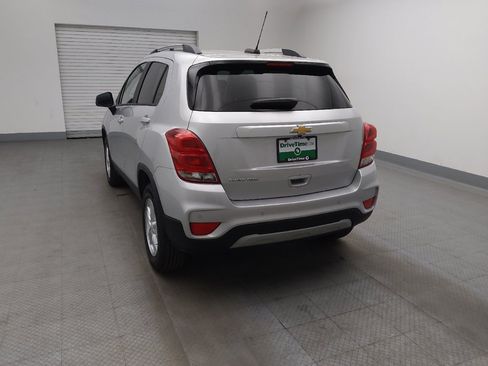 Used 2022 Chevrolet Trax LT w/ Driver Confidence Package AWD/4WD image 6