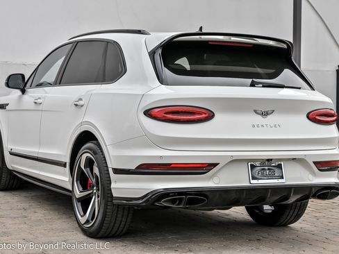 Used 2023 Bentley Bentayga image 5