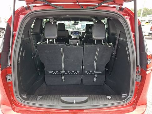 Used 2025 Chrysler Pacifica Select FWD image 28