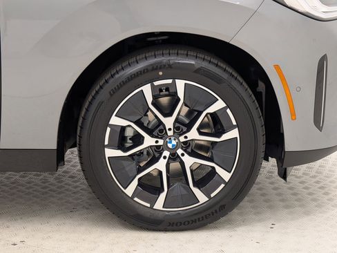 Used 2026 BMW X3 xDrive30 w/ Premium Package image 11