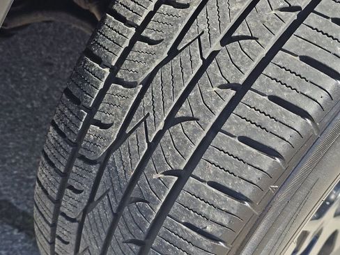 Used 2020 Toyota RAV4 LE w/ Carpet Mat Package image 17