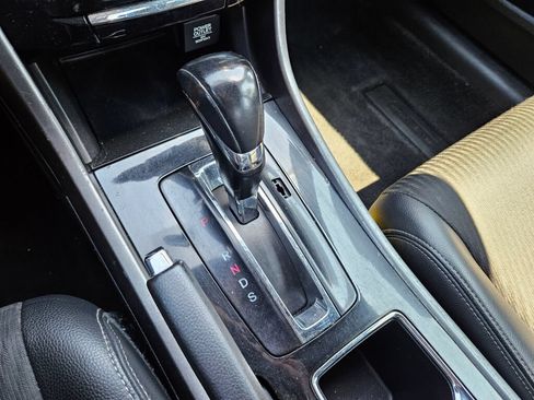 Used 2017 Honda Accord Sport image 23