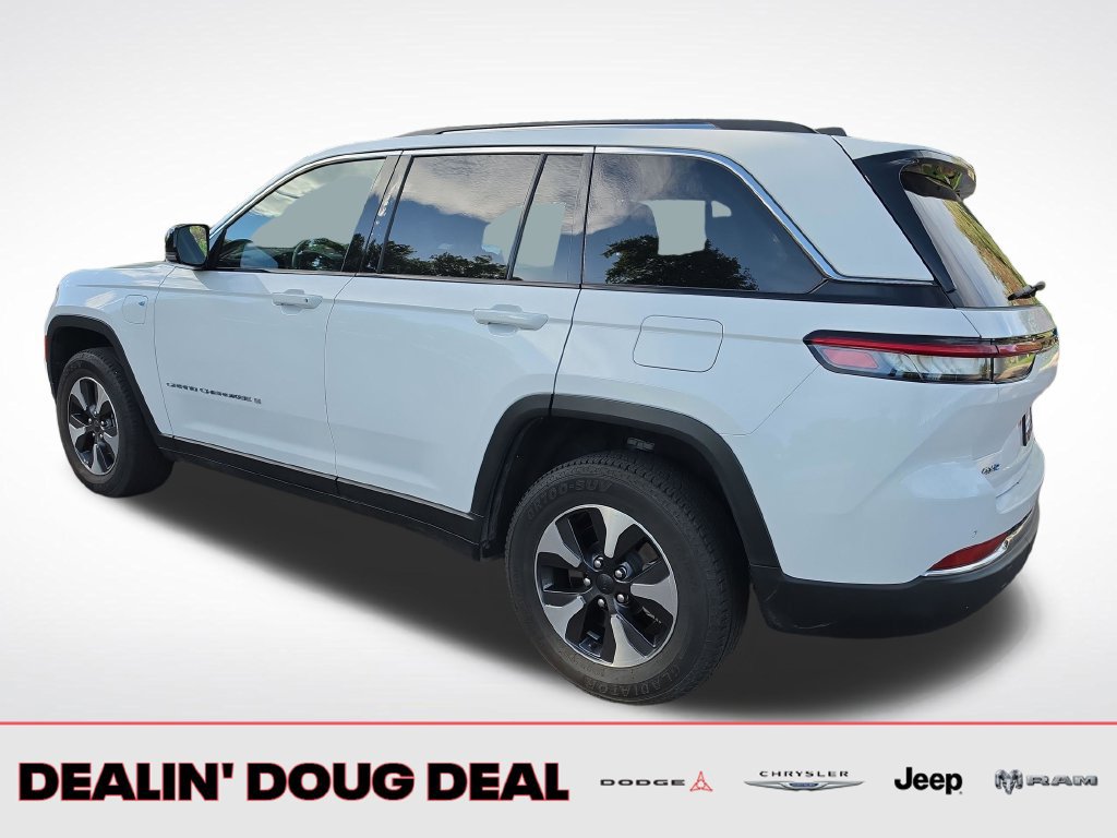 Used 2024 Jeep Grand Cherokee Limited 4xe AWD/4WD image 4