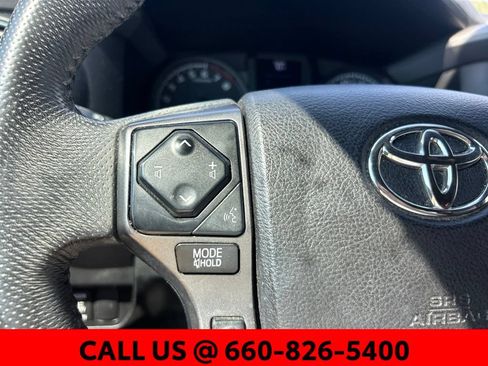 Used 2021 Toyota Tacoma TRD Sport AWD/4WD image 12