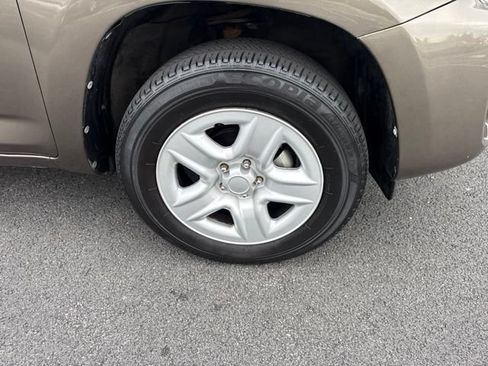 Used 2011 Toyota RAV4 2WD w/ Base L4 Extra Value Pkg image 12