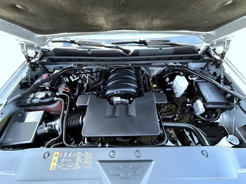 Used 2017 Chevrolet Silverado 1500 W/T AWD/4WD image 24
