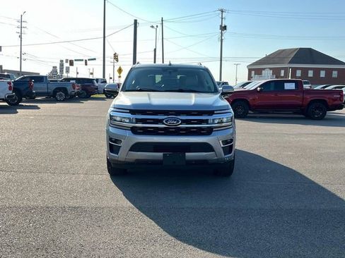 Used 2024 Ford Expedition Max Limited AWD/4WD image 12