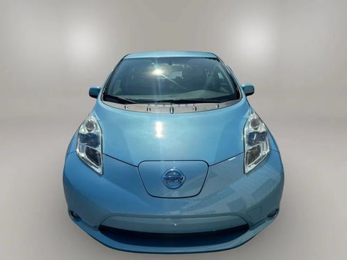 Used 2015 Nissan Leaf SV w/ LED & Quick Charge Package FWD image 3