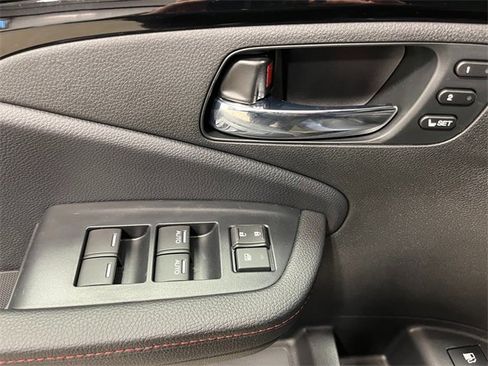 New 2026 Honda Ridgeline Black Edition image 13