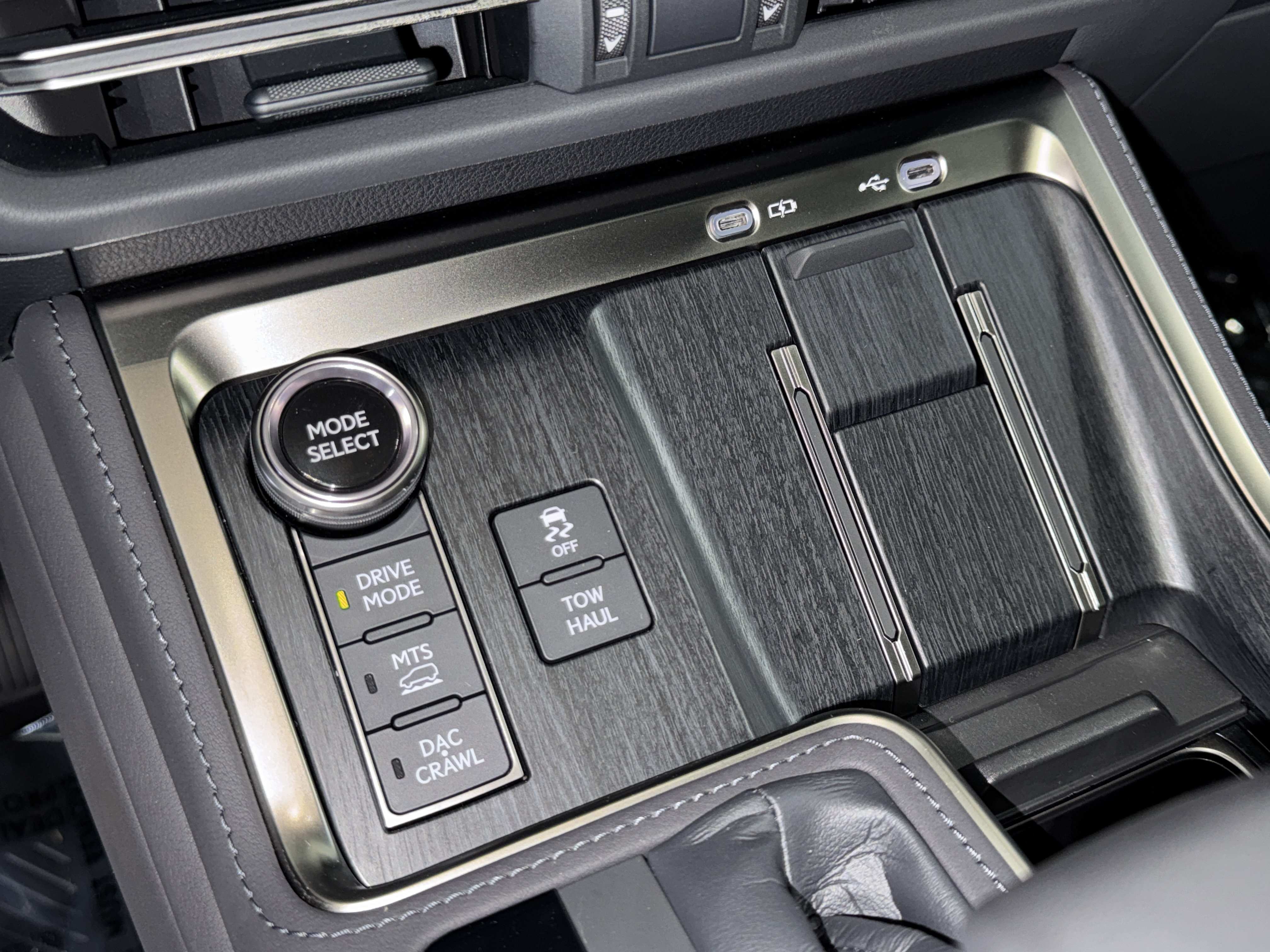 Used 2024 Lexus GX 550 AWD/4WD image 28