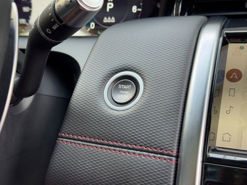 Used 2022 Land Rover Discovery Sport SE R-Dynamic image 21