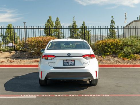 Certified 2024 Toyota Corolla LE FWD image 6