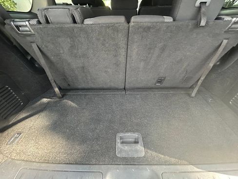 Used 2020 Nissan Pathfinder S FWD image 34