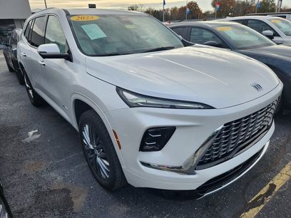 Used 2025 Buick Enclave Avenir w/ Trailering Package, 5000 lbs.