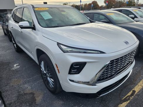 Used 2025 Buick Enclave Avenir w/ Trailering Package, 5000 lbs. image 1