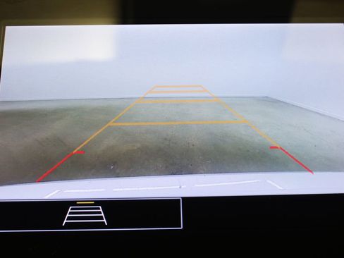 Used 2024 Chevrolet Malibu LT image 13