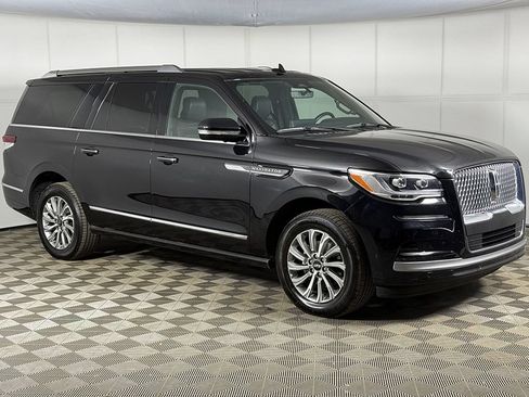 Used 2024 Lincoln Navigator L 4WD image 50