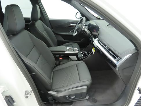 Used 2025 BMW X1 xDrive28i w/ Convenience Package image 21