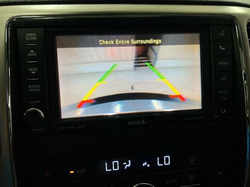 Used 2013 Jeep Grand Cherokee Limited w/ Luxury Group II image 14